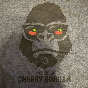 Cherry Gorilla - Verano - Weed T-Shirt